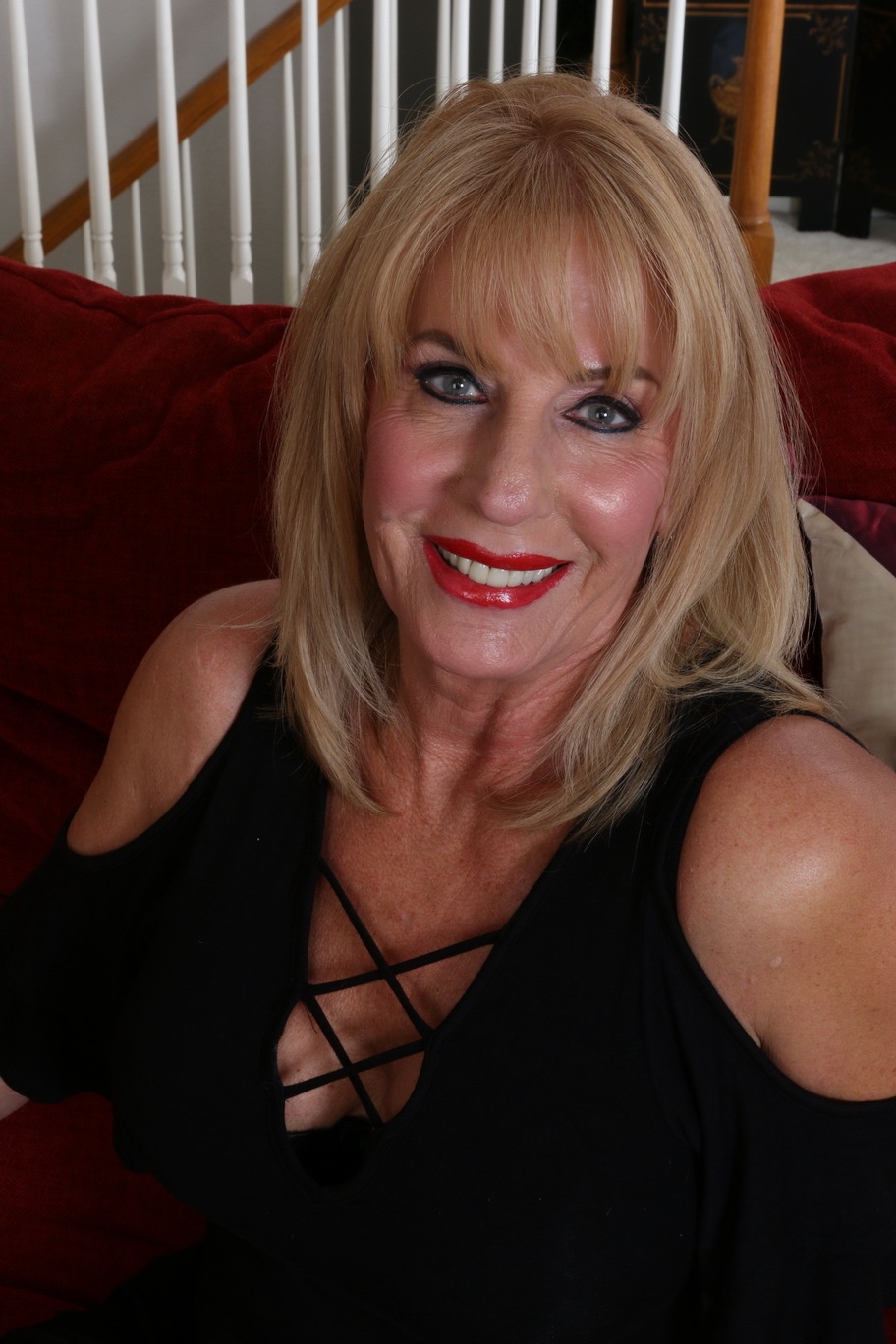 Mature woman Cali Houston fucks her younger black lover 1696874 Mature woman Cali Houston fucks her younger black lover 1696873
