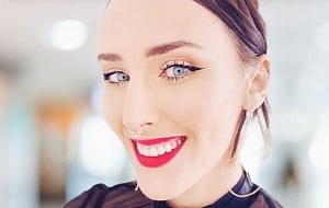 Escort Tantrika Aurora Rose
