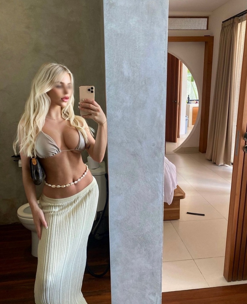 Miss Khloee