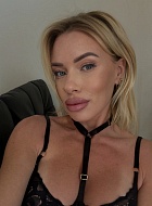 Escort Ellli Available For You