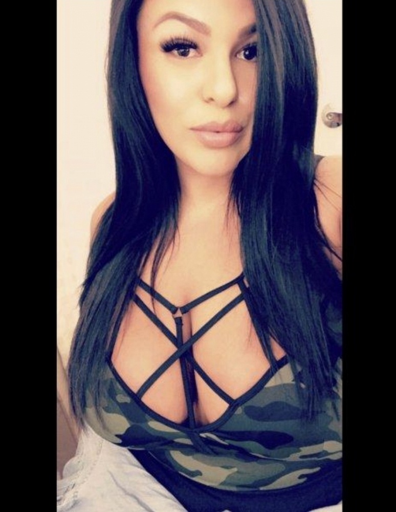 Voluptuous Vee