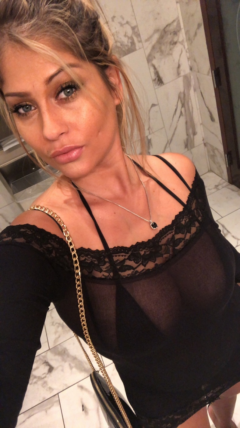Farrahrose