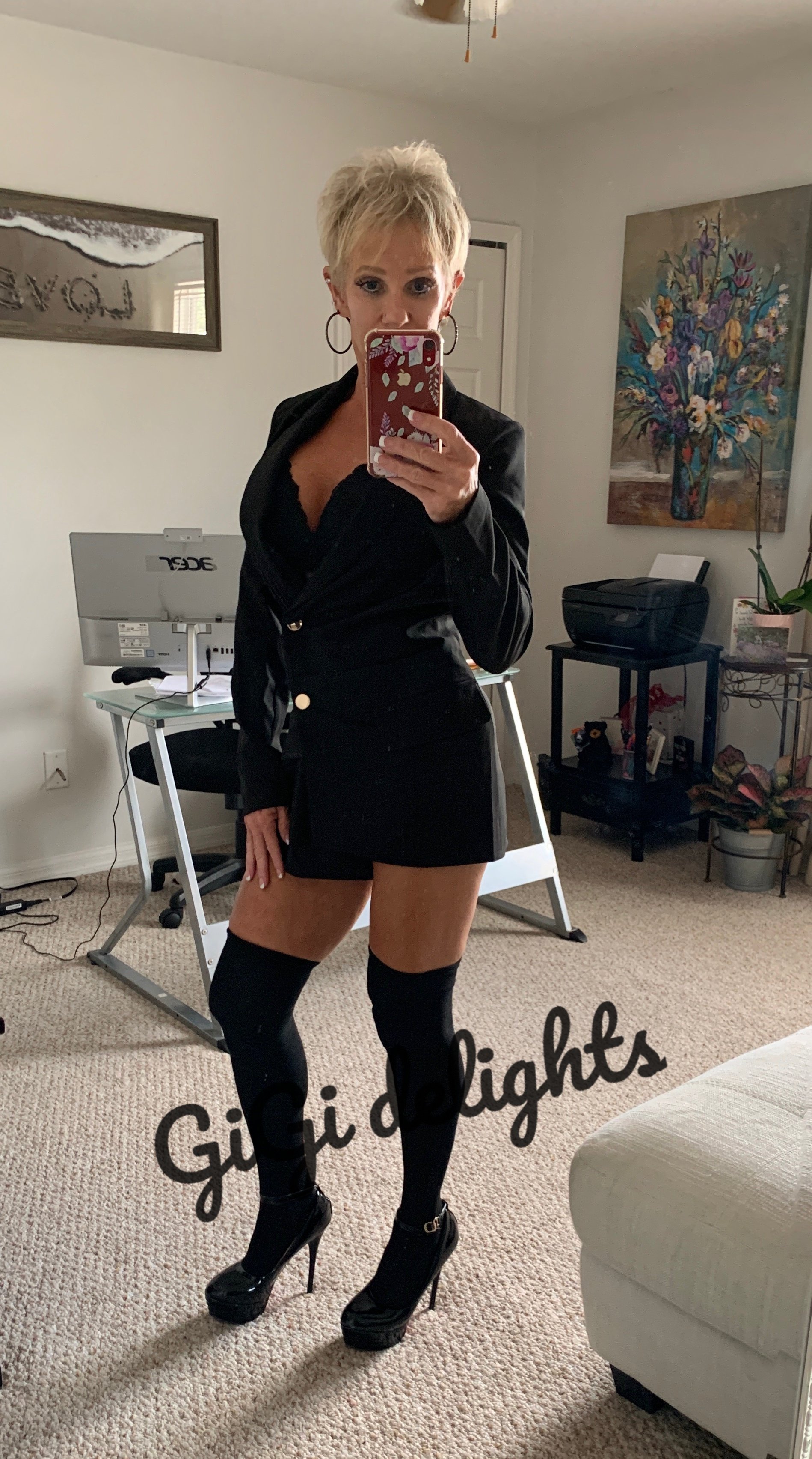 GiGiDelights - Mature VIP Female Escort w/Blue Eyes in Orlando Slixa