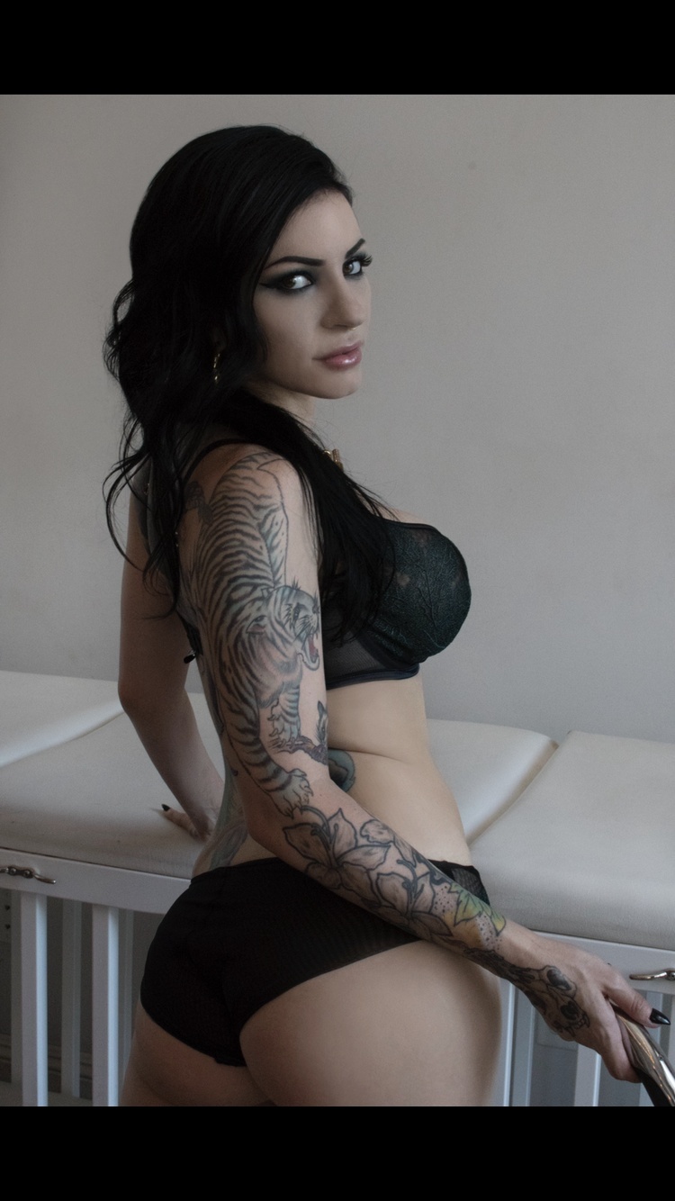 VIP Miss Tori Lux