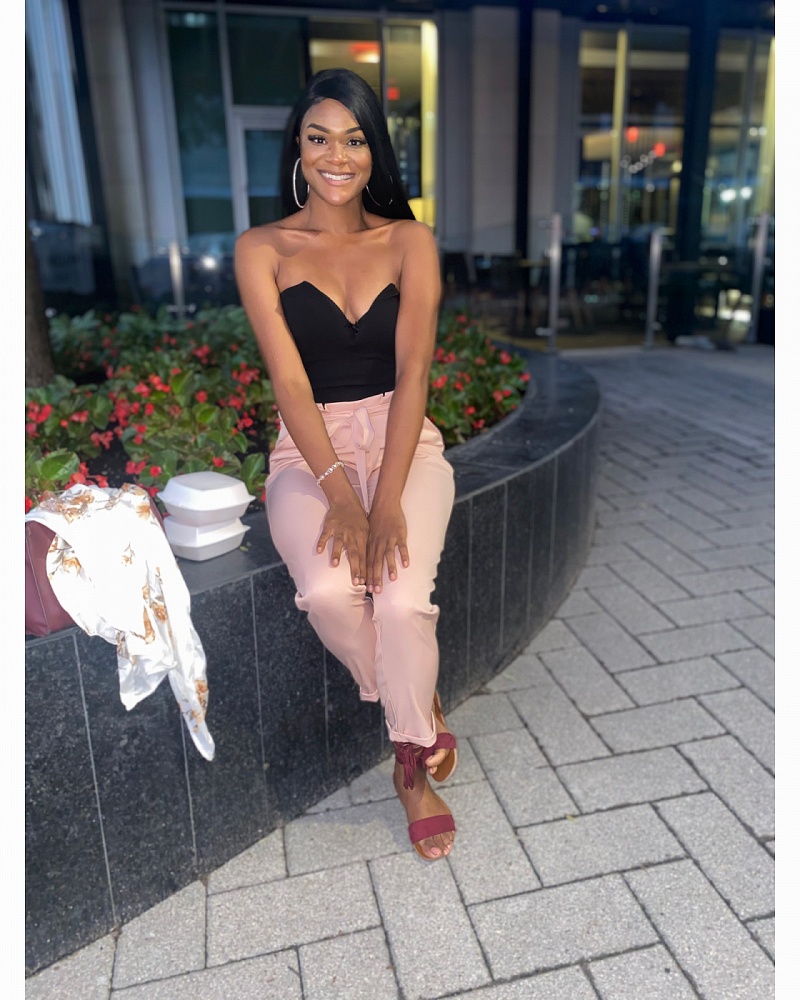 Chelsea raye