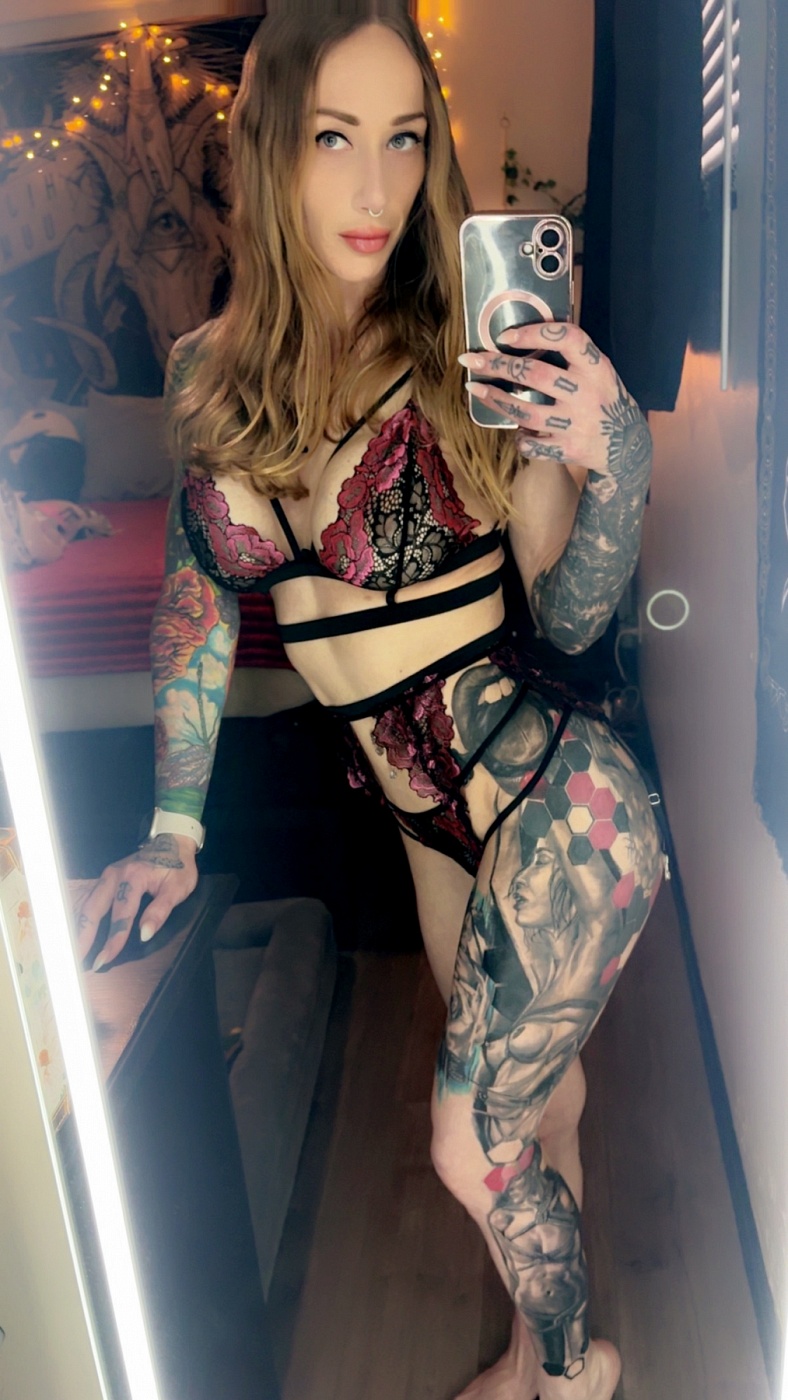 Lydia Luxury