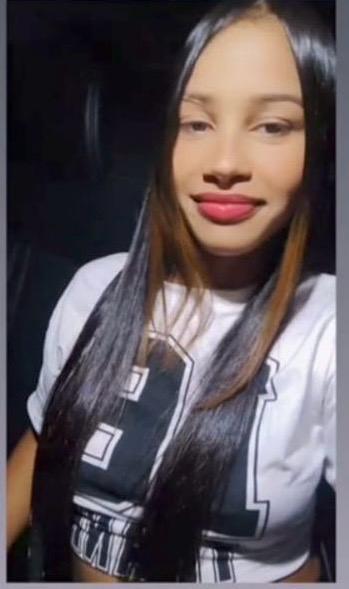 emely23