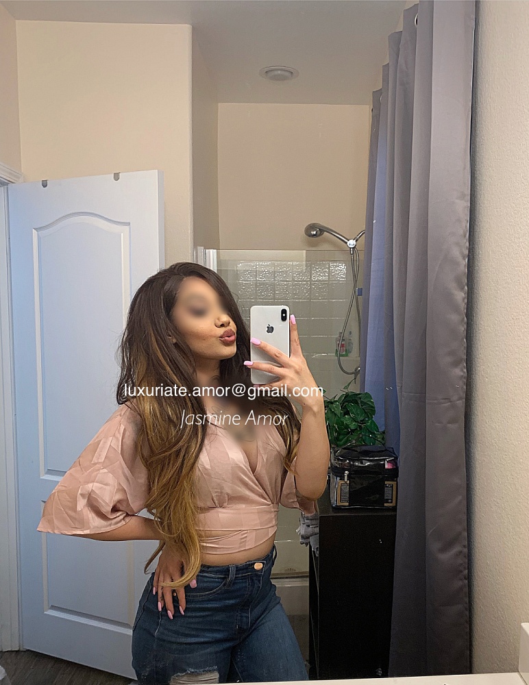 Jasmine Amor