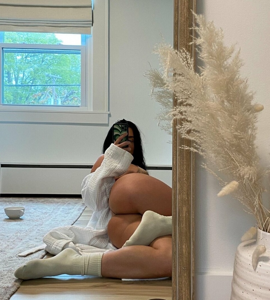 Aria Morgan