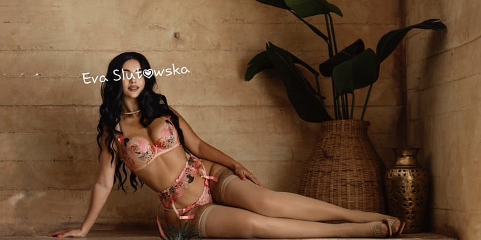 Eva Slutowska’s Cover Photo