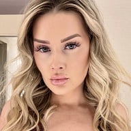 Pornstar Escort Abby Cross