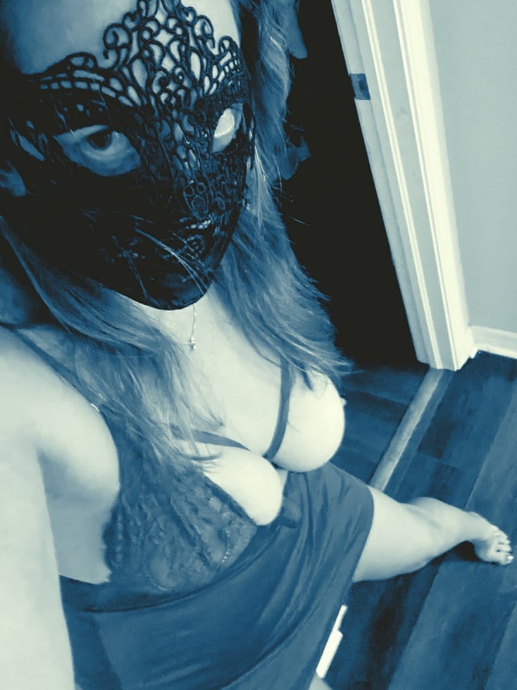 SheIsVelvetX aka Madame Velvet