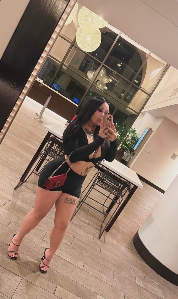 Naughtyy Nikki