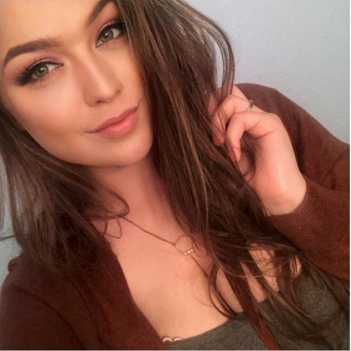 Alaina Fox