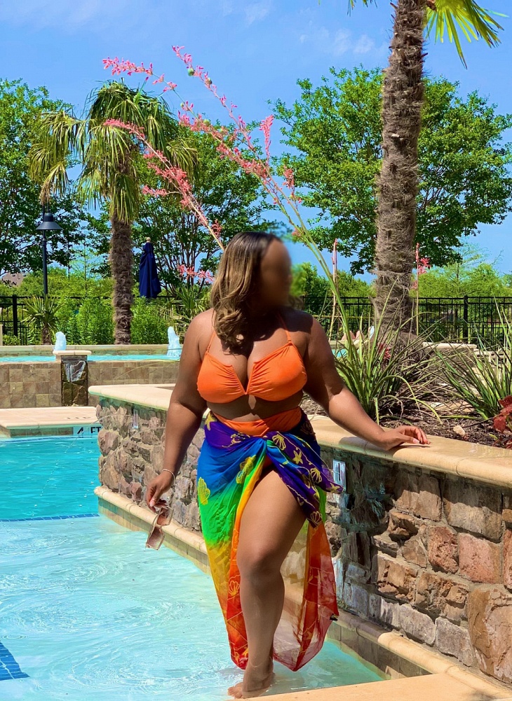 RobynLuxe