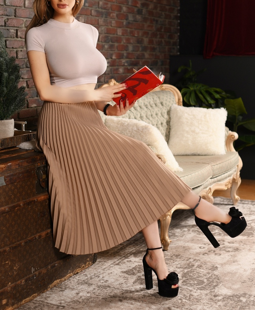 Anna Elizabeth