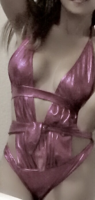 AlluraAmour Nuru Queen