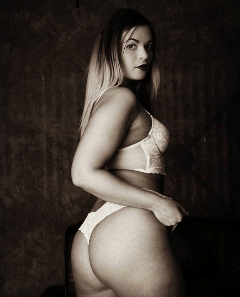 Bella Rose
