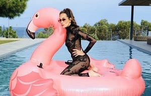 Escort Intriguingly Beguiling Mature