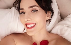 Escort Tantrika Aurora Rose
