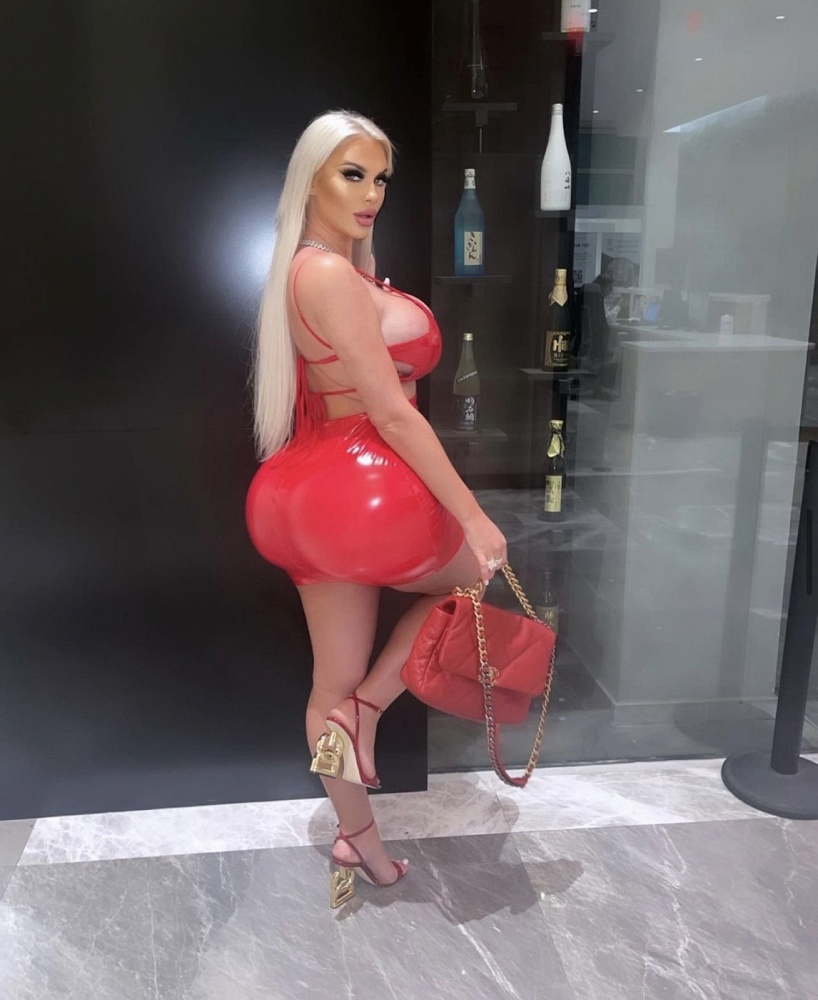 Alainaa banks