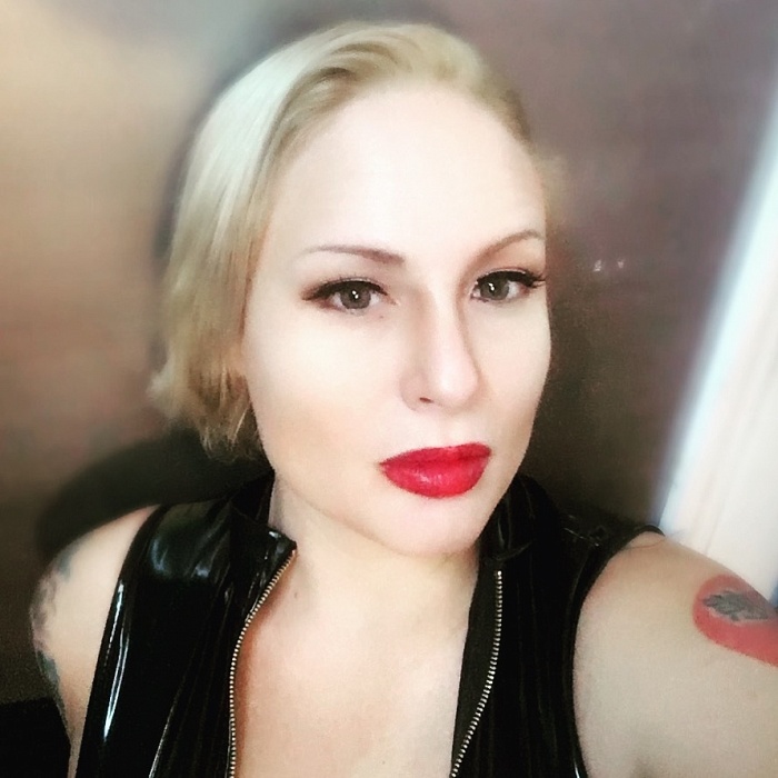 MsGenevieve