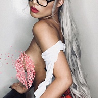 Asian Blonde Bailee’s Avatar