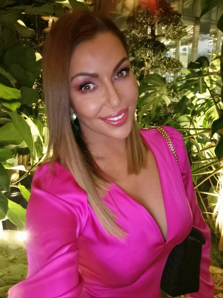 Miss Ava Green