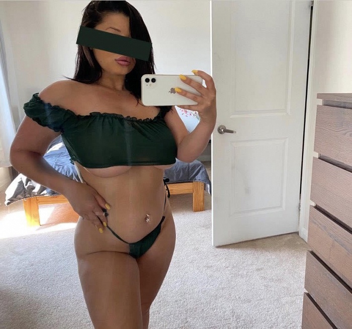 adrianaluxx