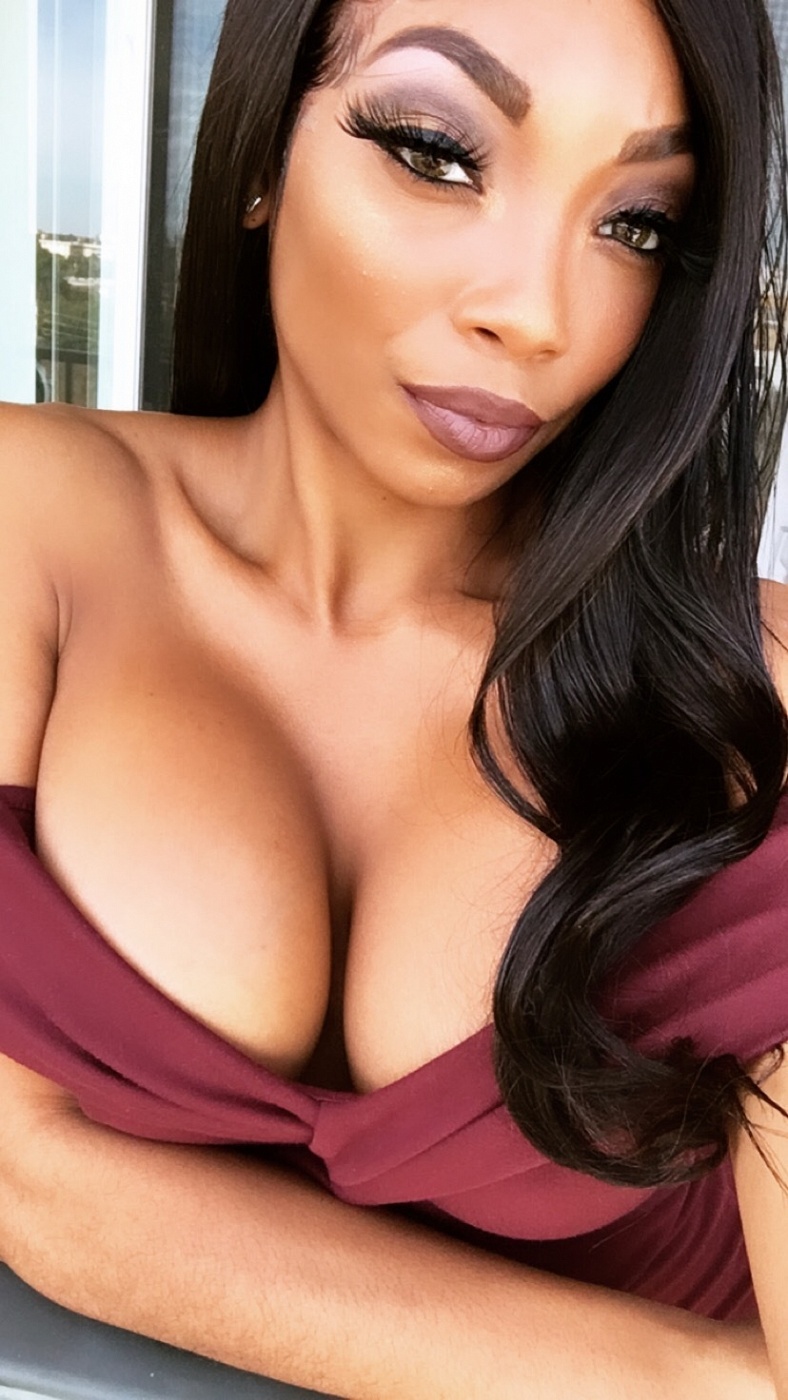 Myra Ménage