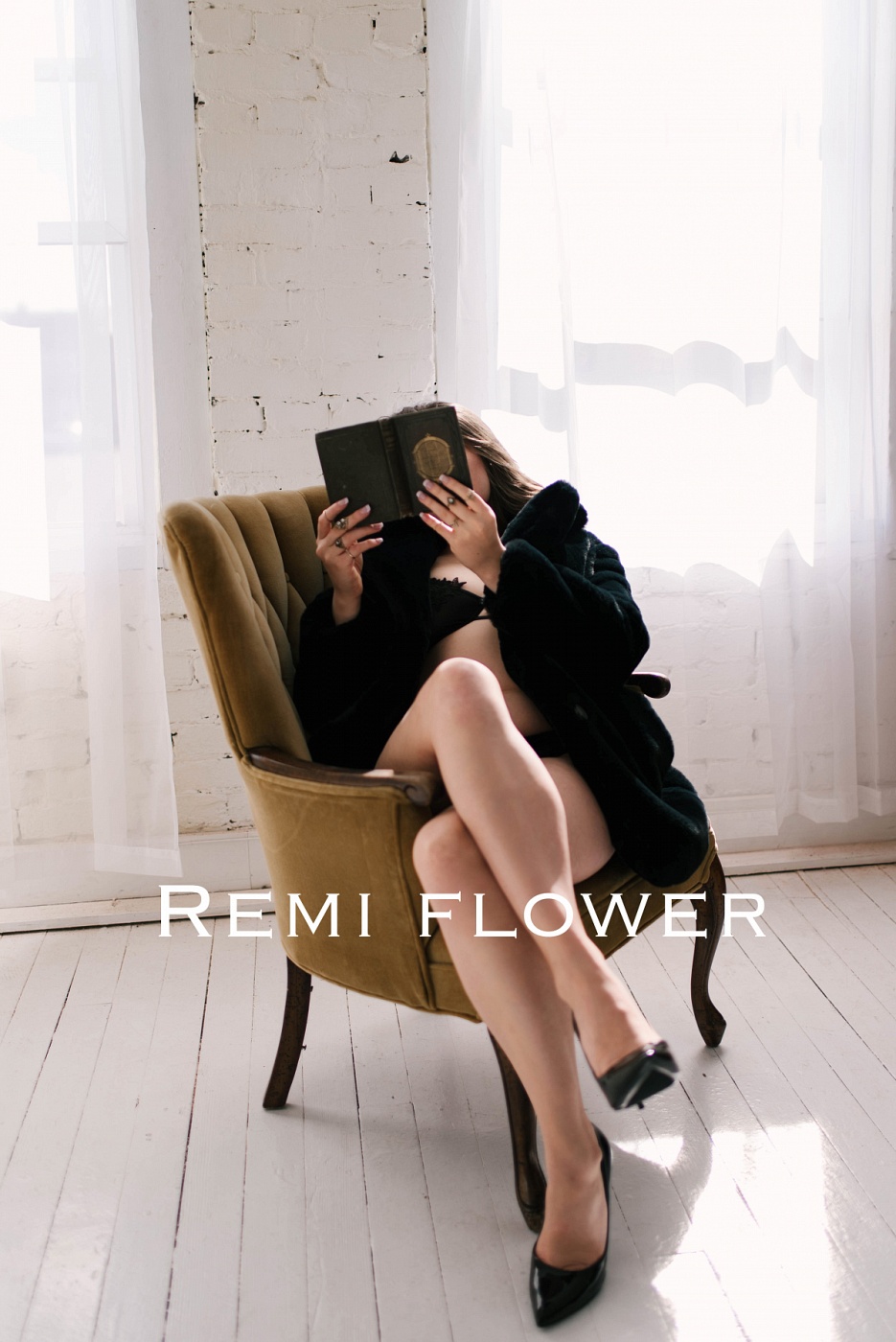 Remi Flower