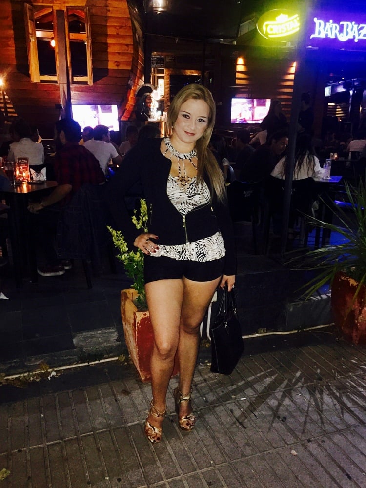 MATURE Gabriela Luna. COLOMBIANA