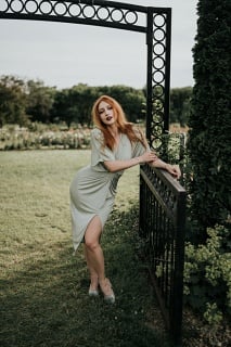 Rococo Royalle ️ Long-Haired Entertainer in Minneapolis | Slixa