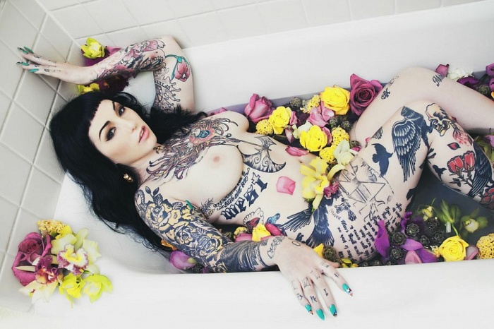 Adahlia Cole