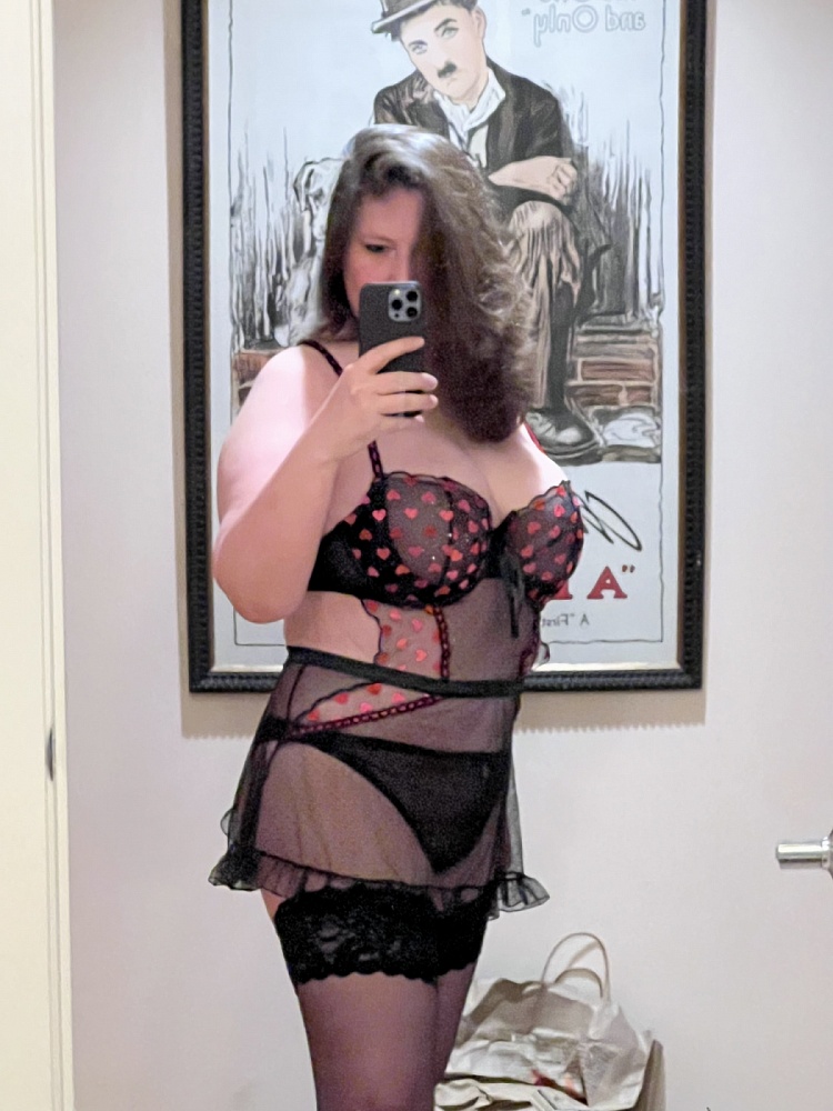 GiGi Amour.