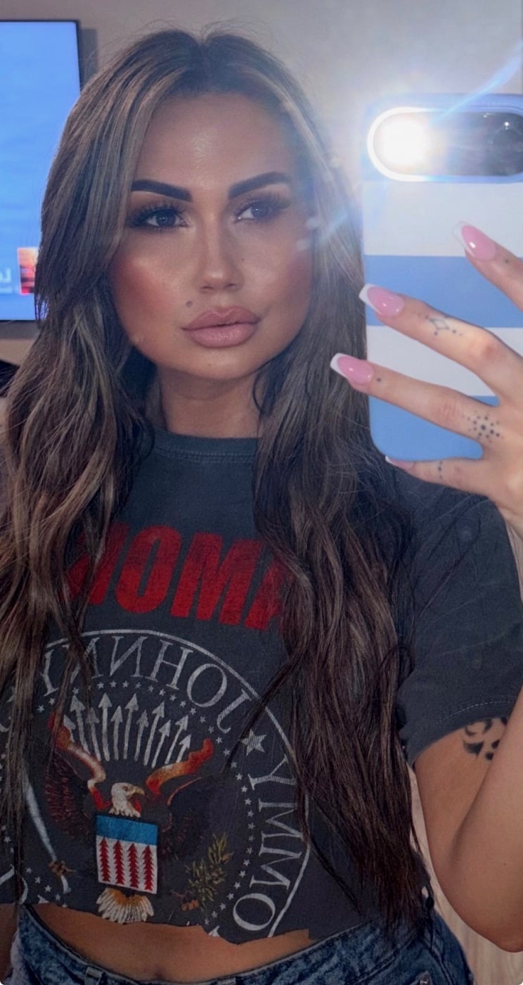 Demi