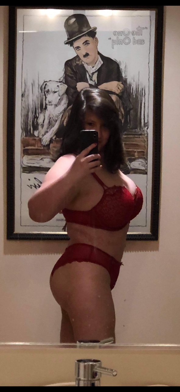 GiGi Amour.