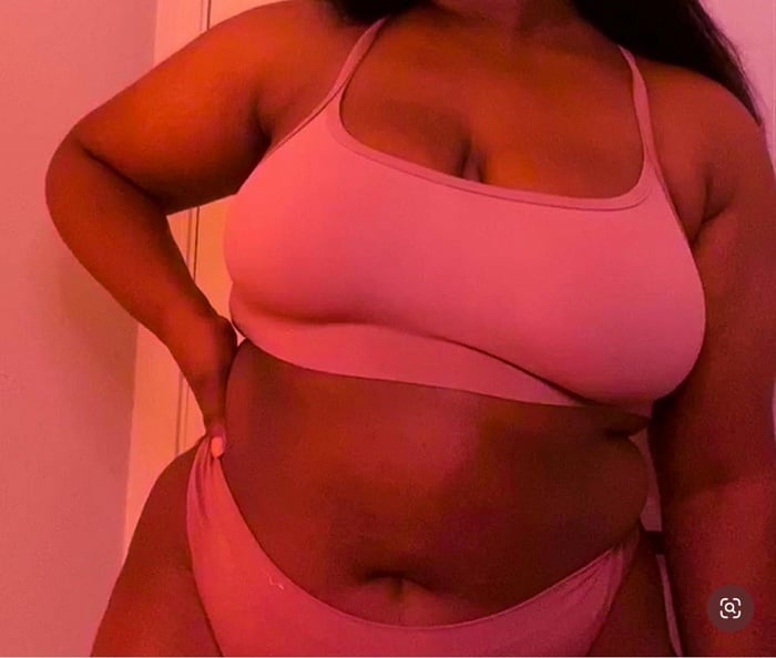 Lexi Bella