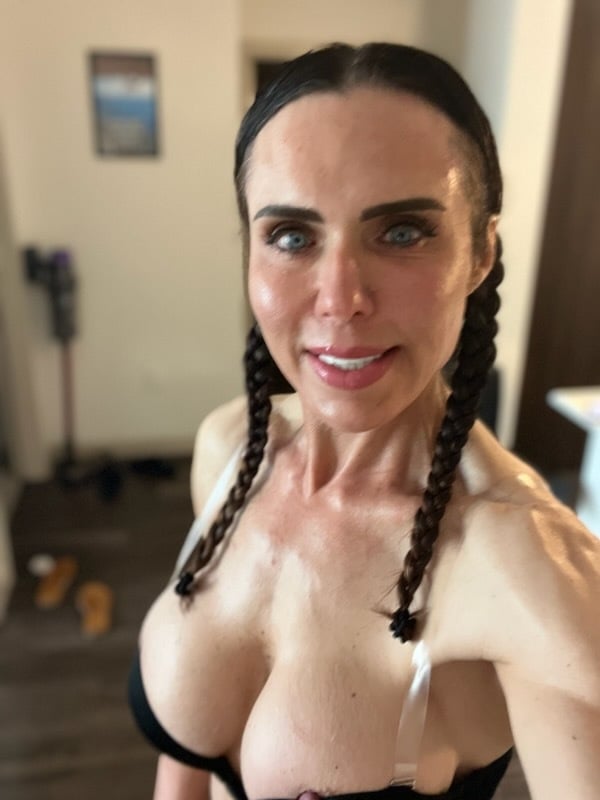 Fit Lady Airport Area