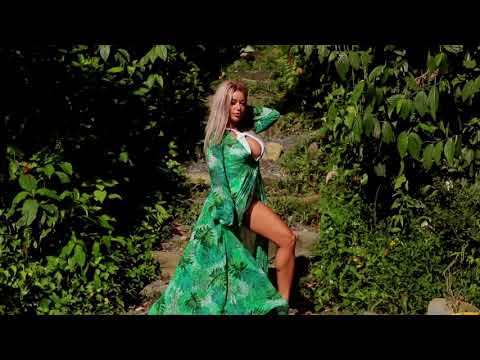 Sensual Stormi