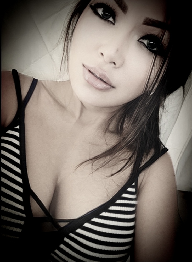 AlluraAmour Nuru Queen