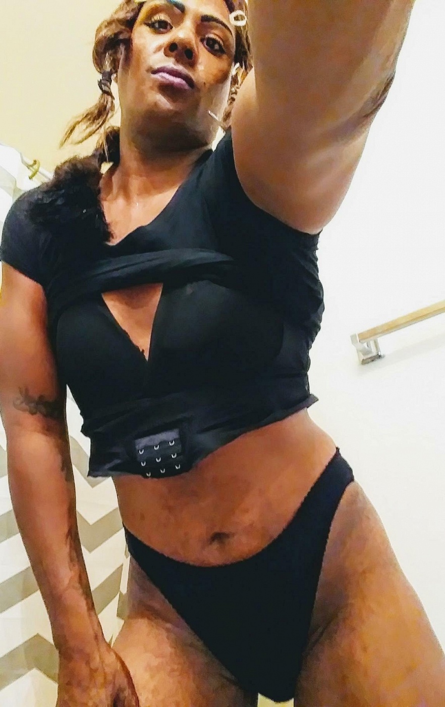 Nikki Thickts