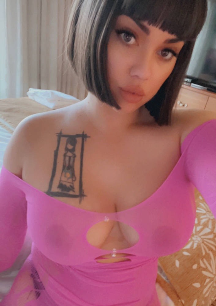 Zoey Vuitton