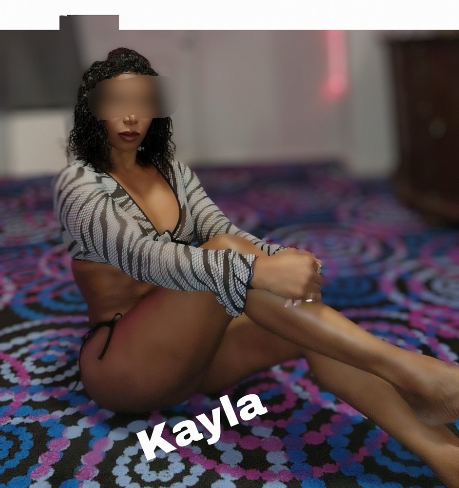 Tempting Kayla