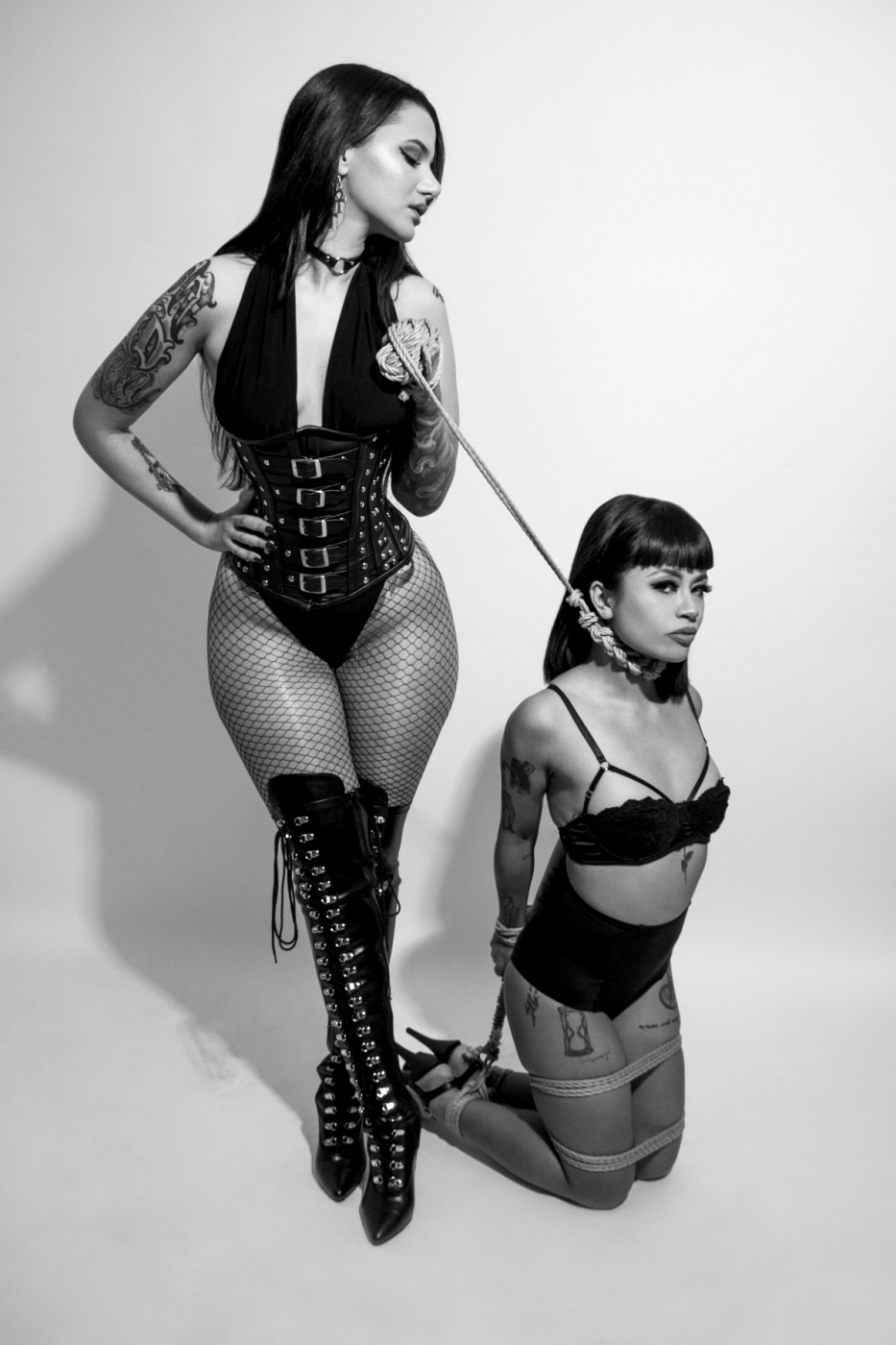 DOMINA FOX