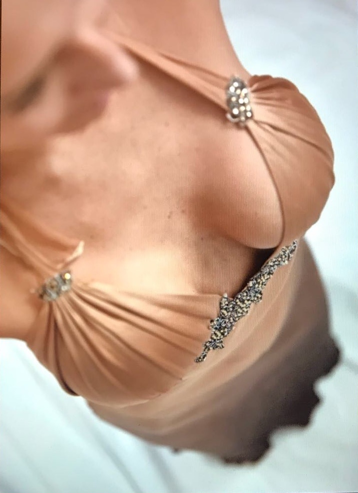 Mia - French Elegance
