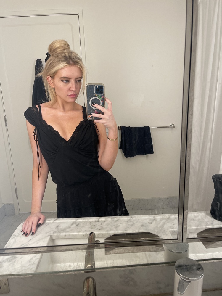 Heidi Definitley
