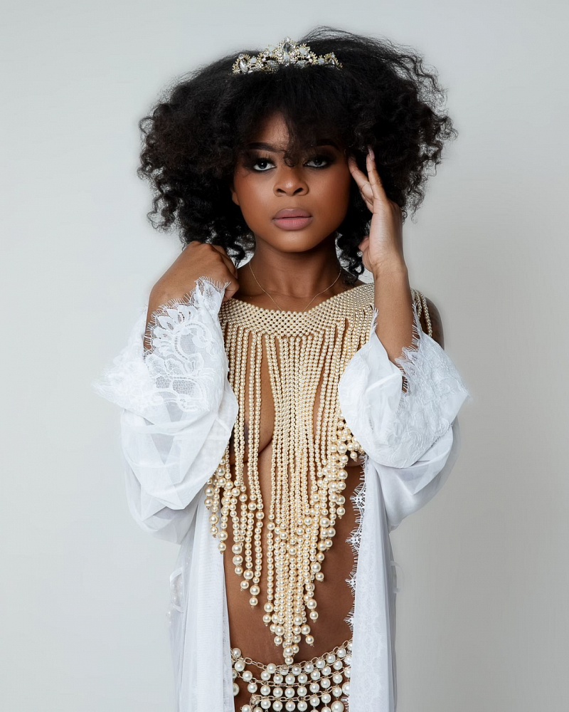 ahmi skai