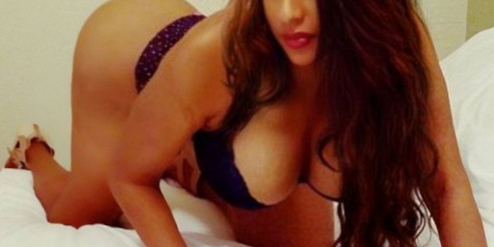 Naomi Foxx’s Cover Photo