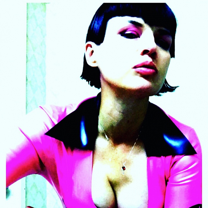 Domina Elle